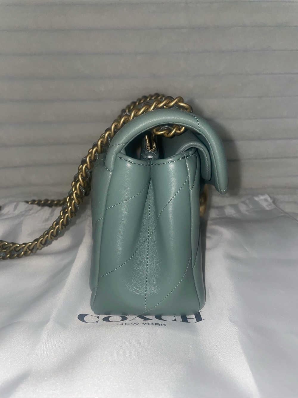 New Sage Coach Quilted Tabby 26 - Picture 3 of 13